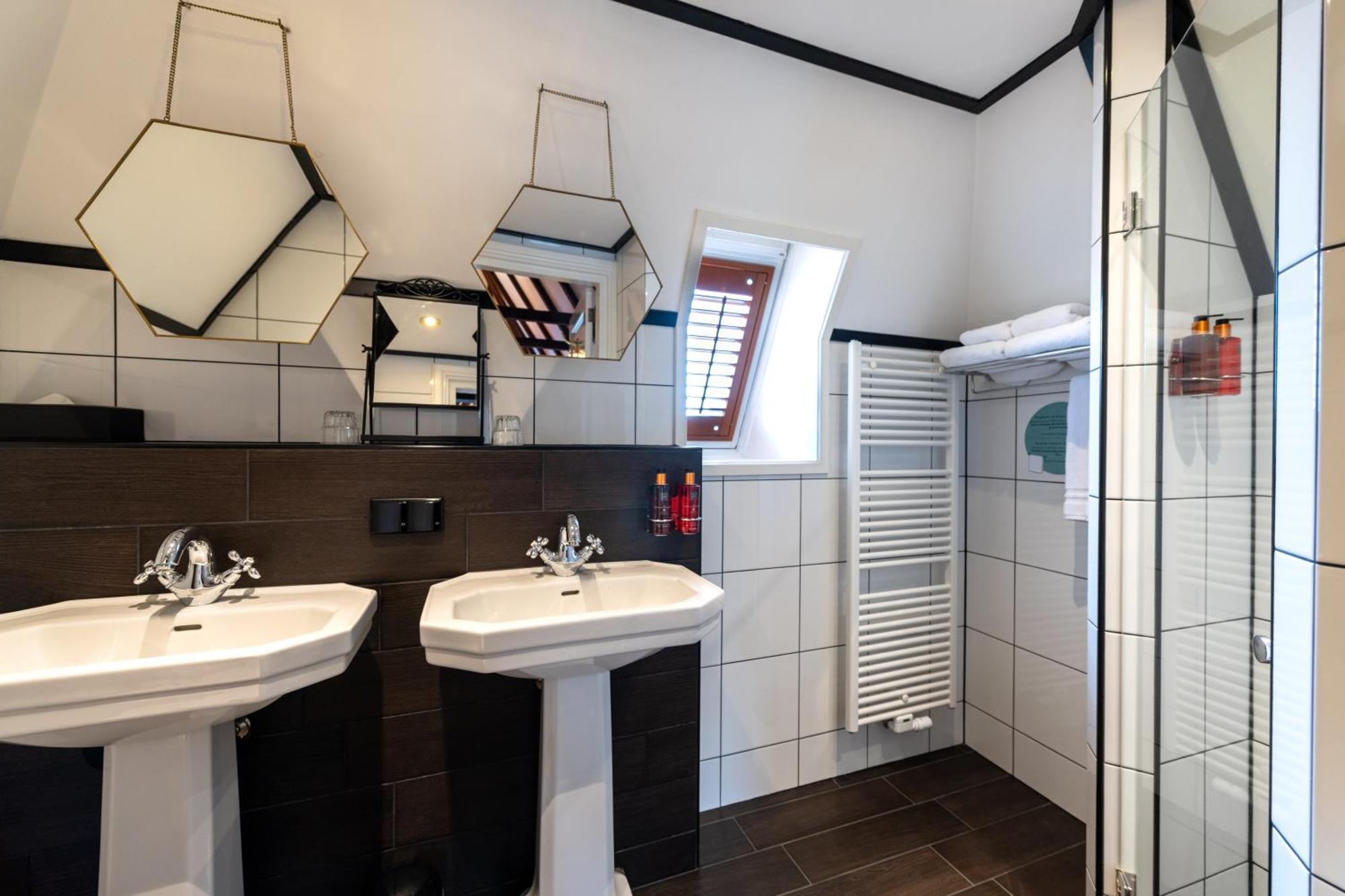 Grand Boutique Hotel-Restaurant Huis Vermeer Девентер Номер фото