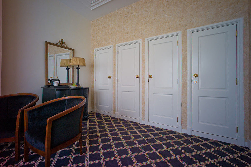 Grand Boutique Hotel-Restaurant Huis Vermeer Девентер Экстерьер фото